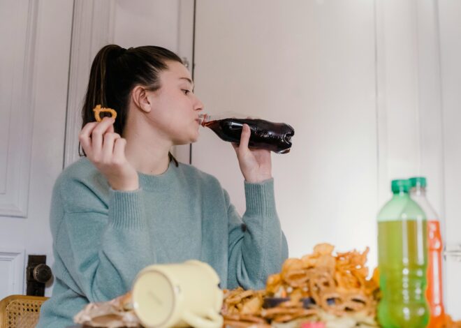 9 Tips to Stop Eating Junk Food: Take Control of Your Health and Cravings